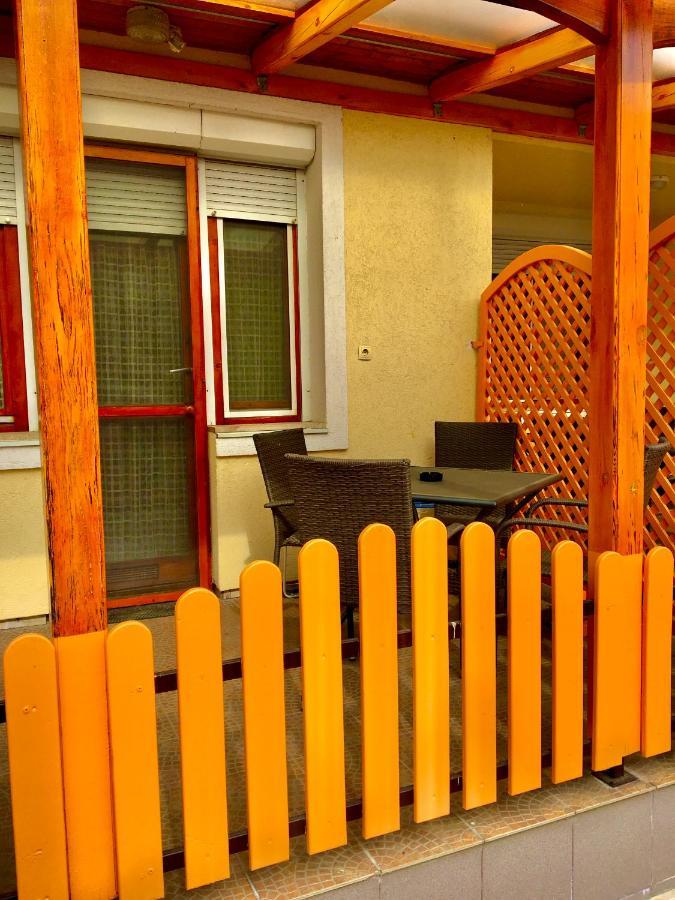 Barbara Apartmanhaz Kehidakustány Eksteriør bilde
